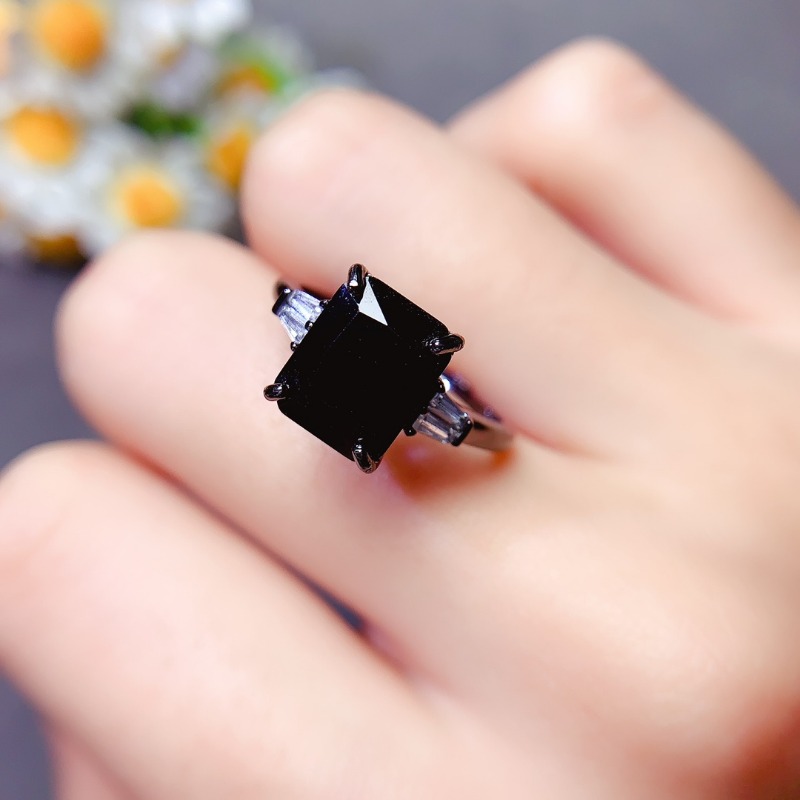 Natual Rectangle Black Spinel  - đánh giá và giá Jewelry Making University